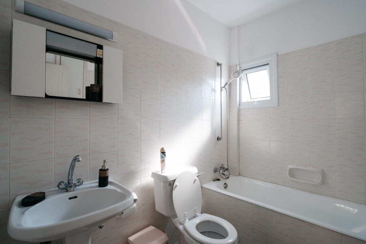 Seasunlove Apt. Apartment Larnaca Exterior photo