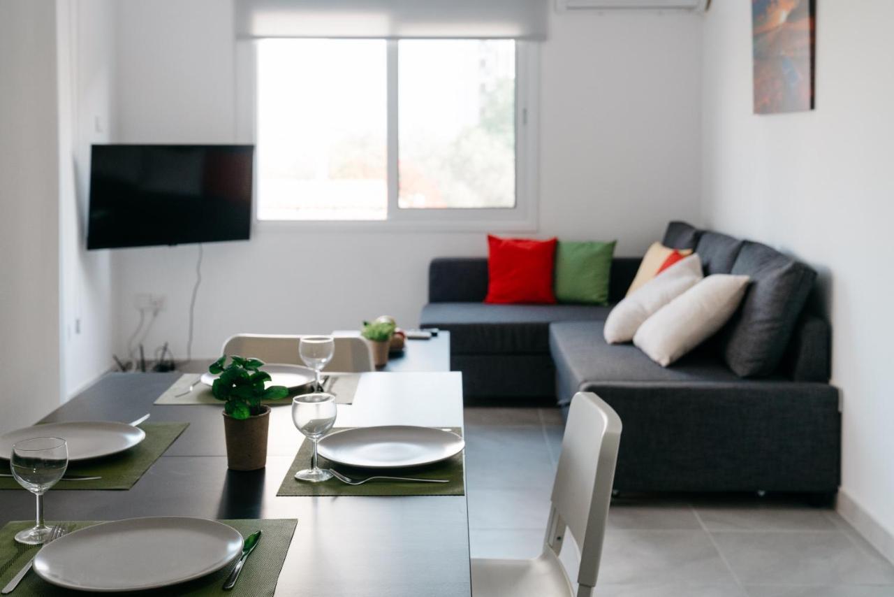 Seasunlove Apt. Apartment Larnaca Exterior photo